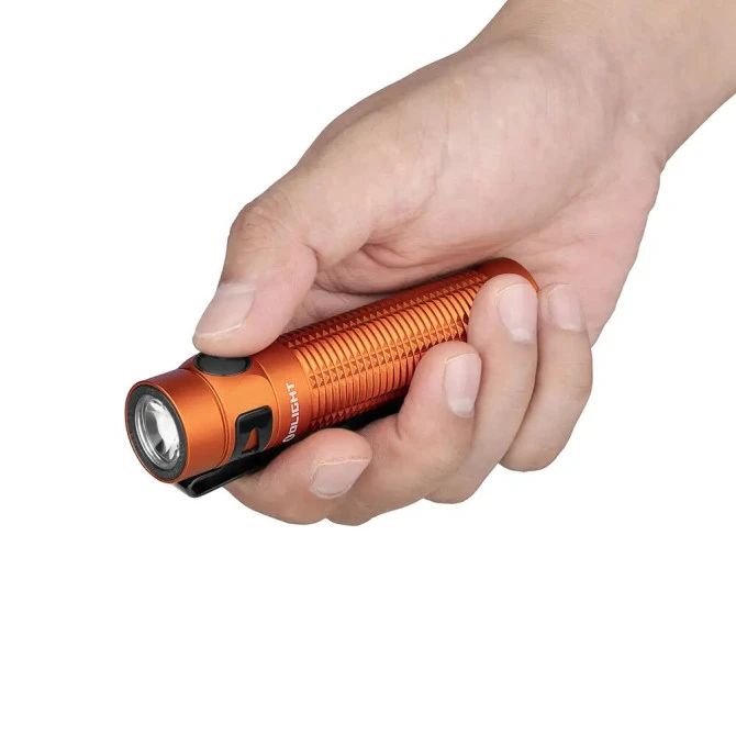 Linterna Olight Baton 3 Pro Naranja 1500 Lumens CW Recargable 5 Linterna Olight Baton 3 Pro Naranja 1500 Lumens CW Recargable - Imagen 3
