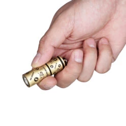 Linterna Olight I16 Edición Especial Latón Aniversario 180 Lumens Recargable 17 Linterna Olight I16 Edición Especial Latón Aniversario 180 Lumens Recargable -Leopard Almacenar linterna olight i16 edicion especial laton aniversario 180 lumens recargable 3